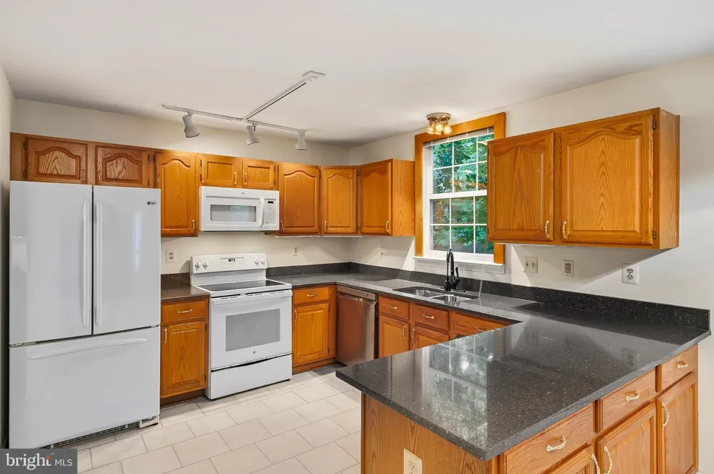 13408 KATRINKA DRIVE Bowie, MD 20720