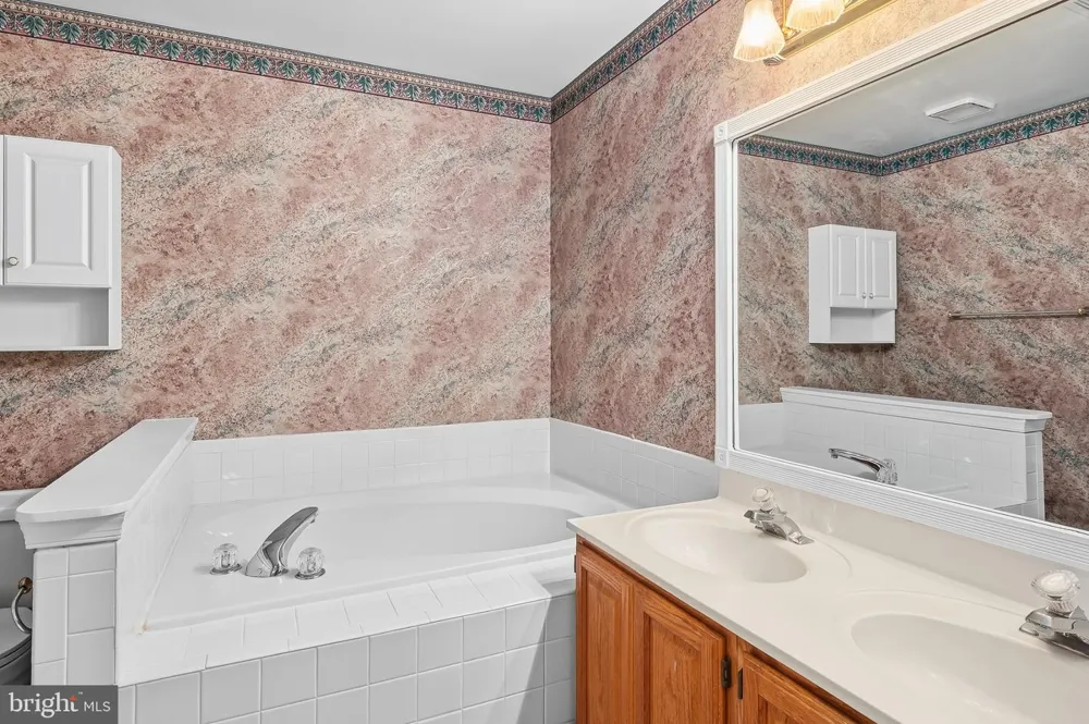 13408 KATRINKA DRIVE Bowie, MD 20720