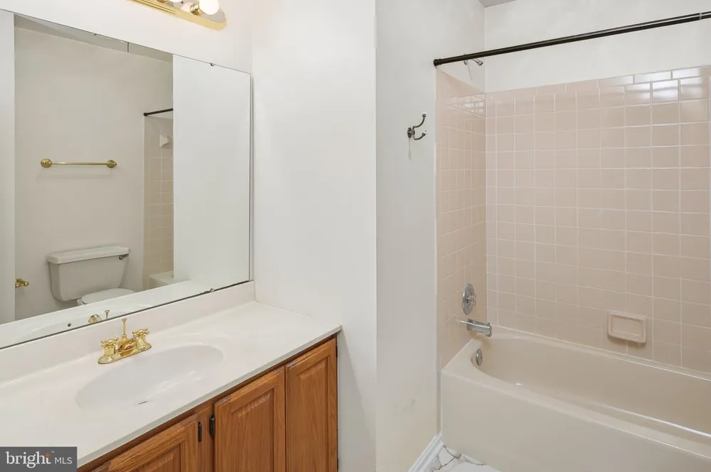 13408 KATRINKA DRIVE Bowie, MD 20720