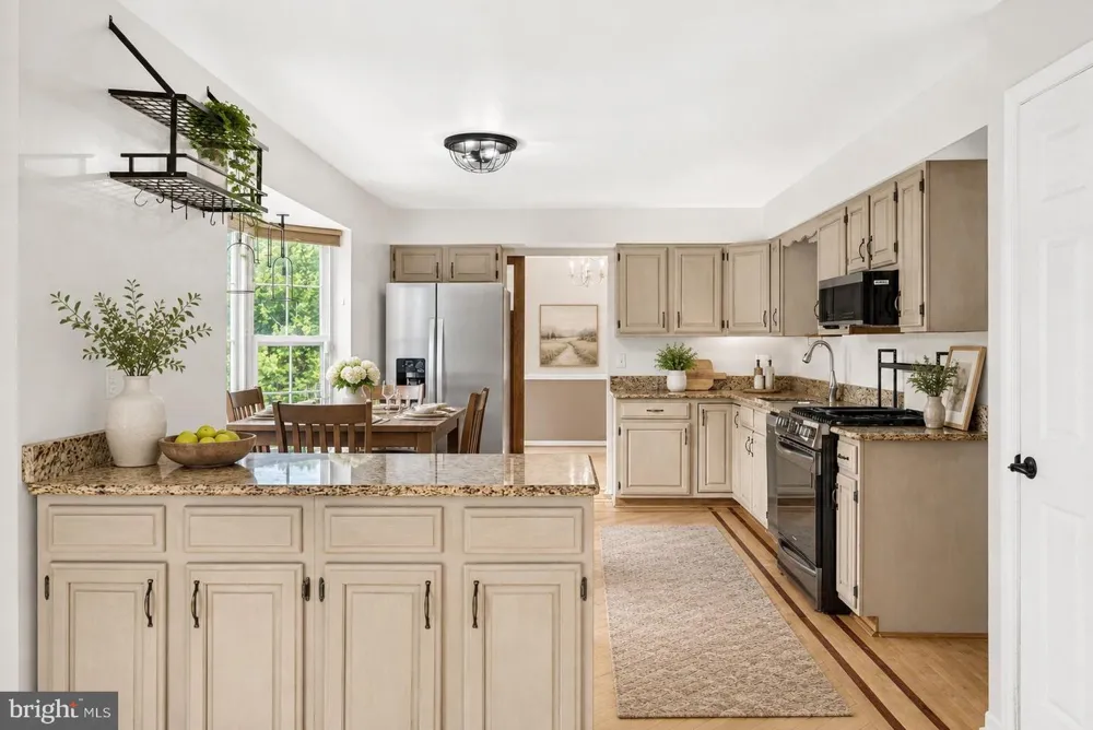 858 MARGO COURT Eldersburg, MD 21784