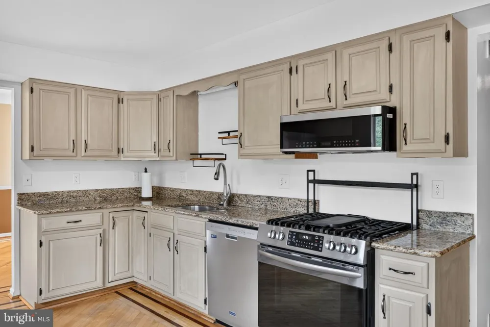 858 MARGO COURT Eldersburg, MD 21784