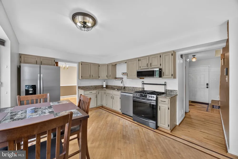 858 MARGO COURT Eldersburg, MD 21784