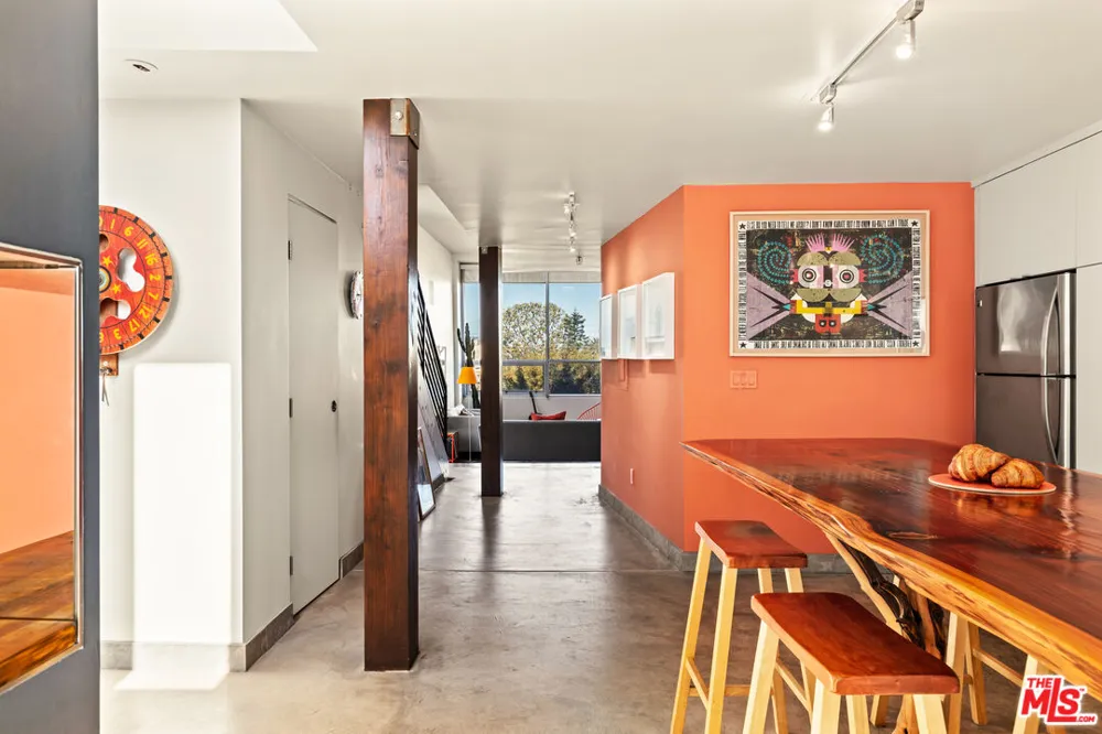615 Hampton Drive Venice, CA 90291