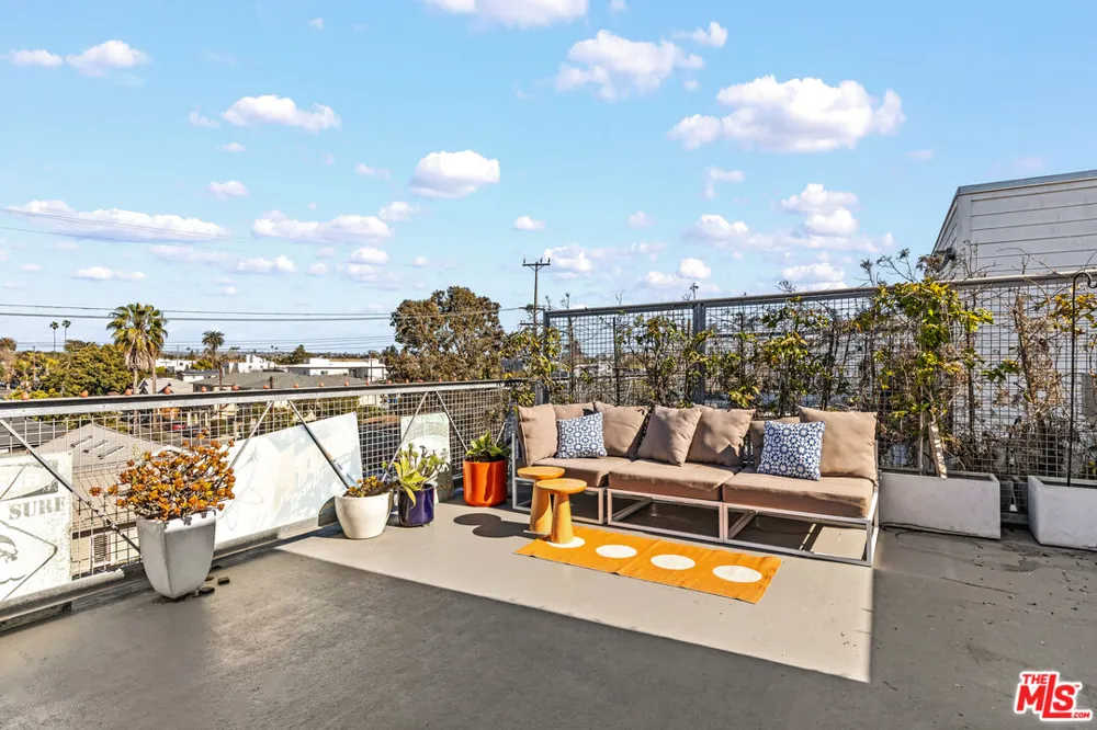 615 Hampton Drive Venice, CA 90291