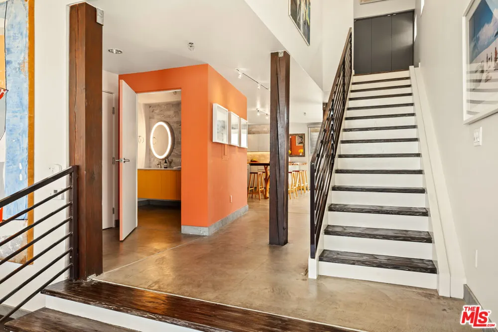 615 Hampton Drive Venice, CA 90291