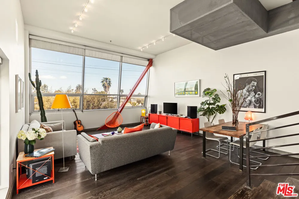 615 Hampton Drive Venice, CA 90291