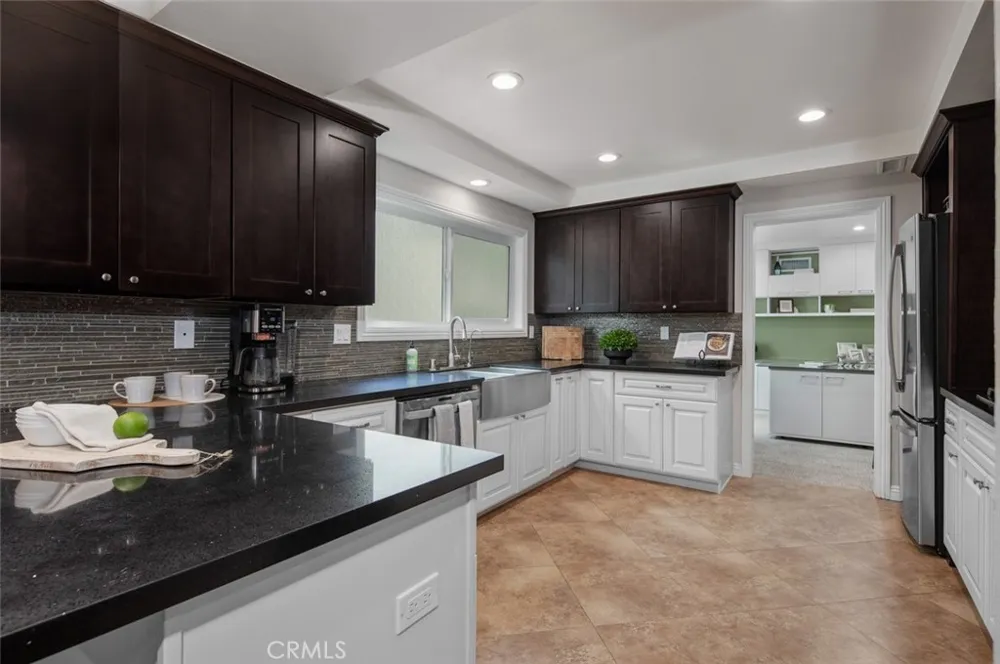 24762 Glenwood Drive Lake Forest, CA 92630