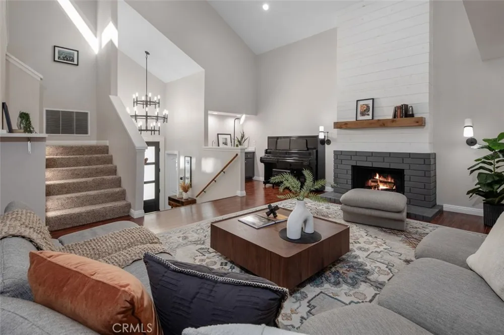 24762 Glenwood Drive Lake Forest, CA 92630
