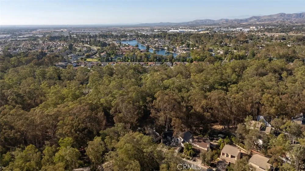 24762 Glenwood Drive Lake Forest, CA 92630
