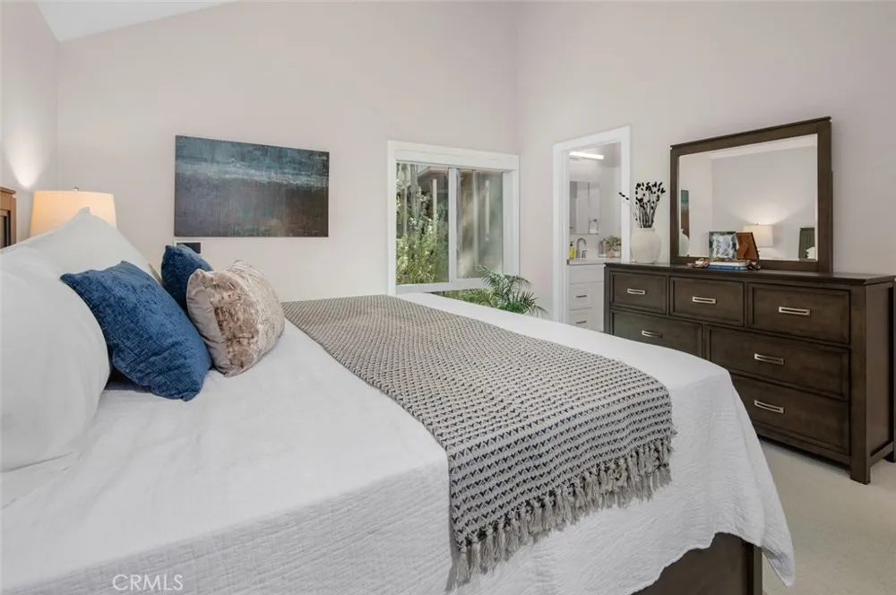 24762 Glenwood Drive Lake Forest, CA 92630