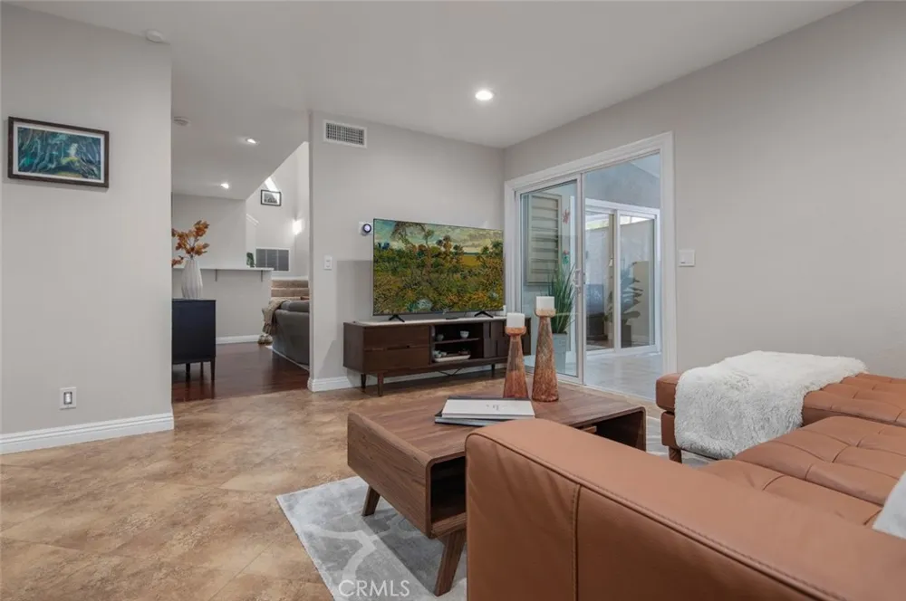 24762 Glenwood Drive Lake Forest, CA 92630