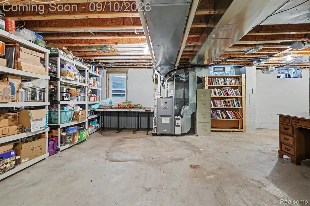711 York Street Dearborn City, MI 48128