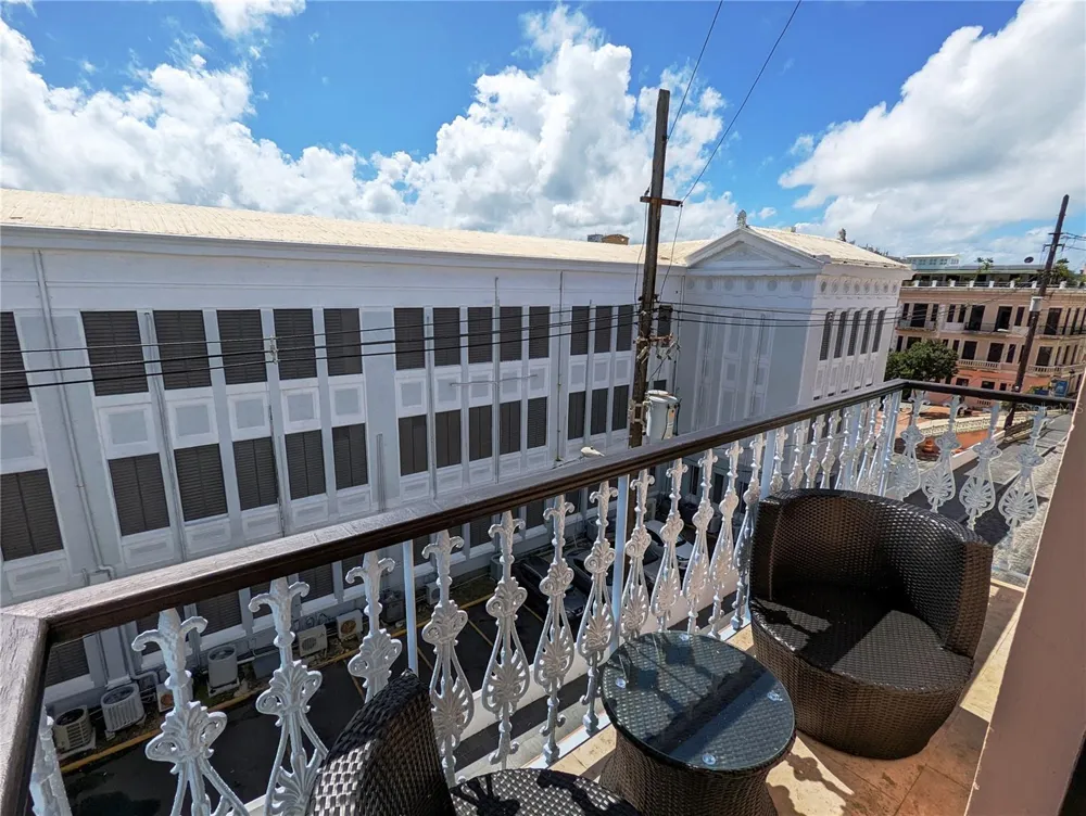 311 CALLE DE LA LUNA #3A San Juan, PR 00901