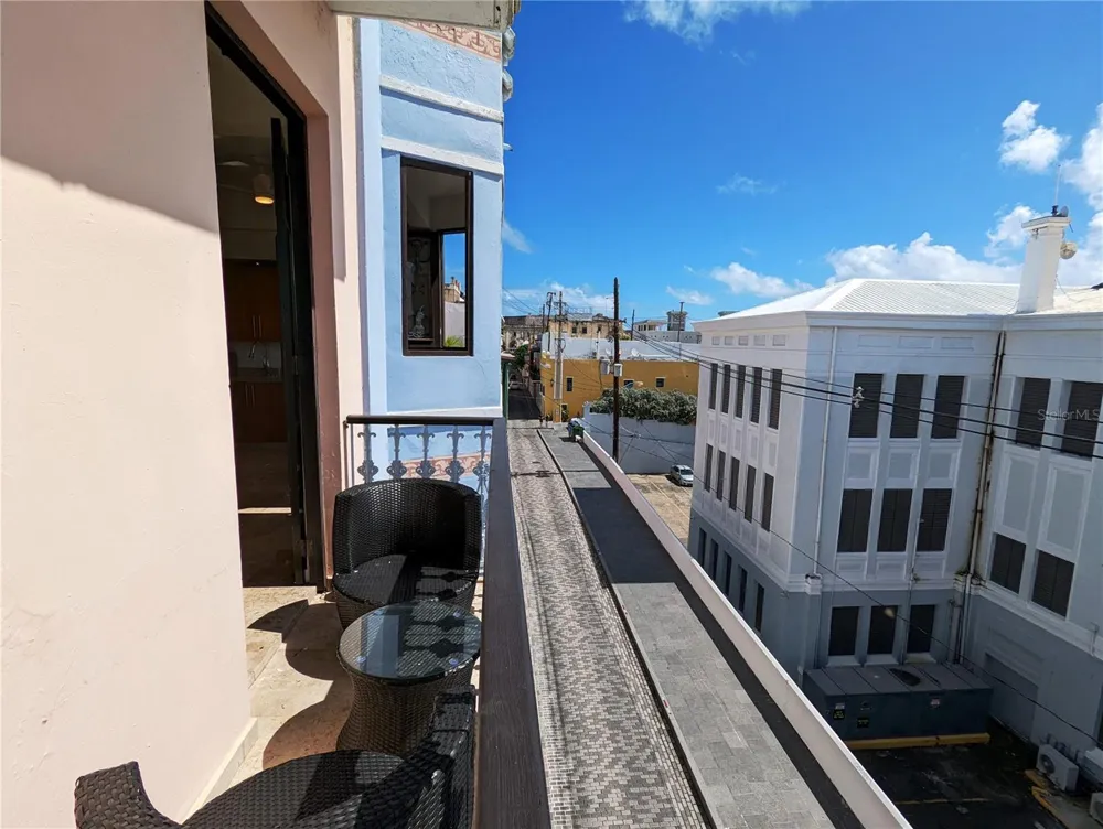 311 CALLE DE LA LUNA #3A San Juan, PR 00901