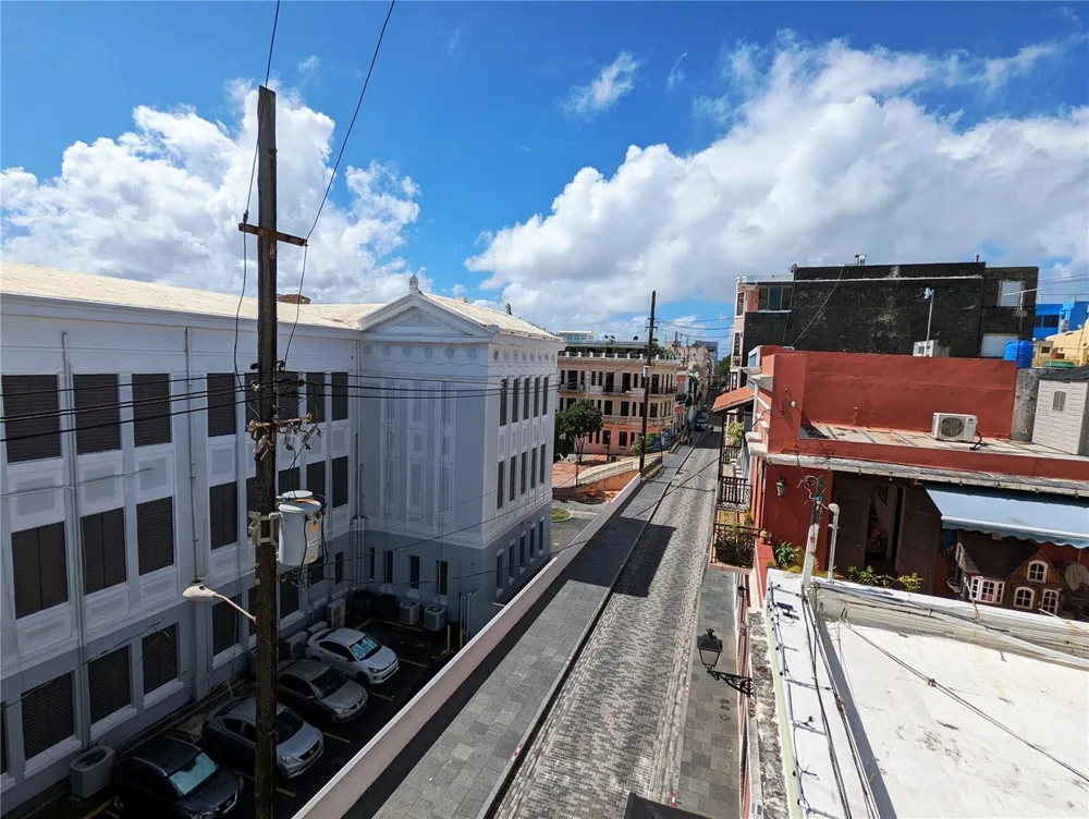 311 CALLE DE LA LUNA #3A San Juan, PR 00901