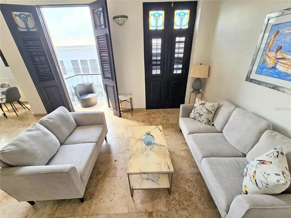 311 CALLE DE LA LUNA #3A San Juan, PR 00901