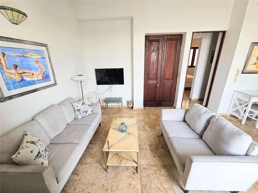 311 CALLE DE LA LUNA #3A San Juan, PR 00901