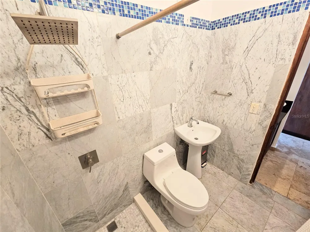 311 CALLE DE LA LUNA #3A San Juan, PR 00901