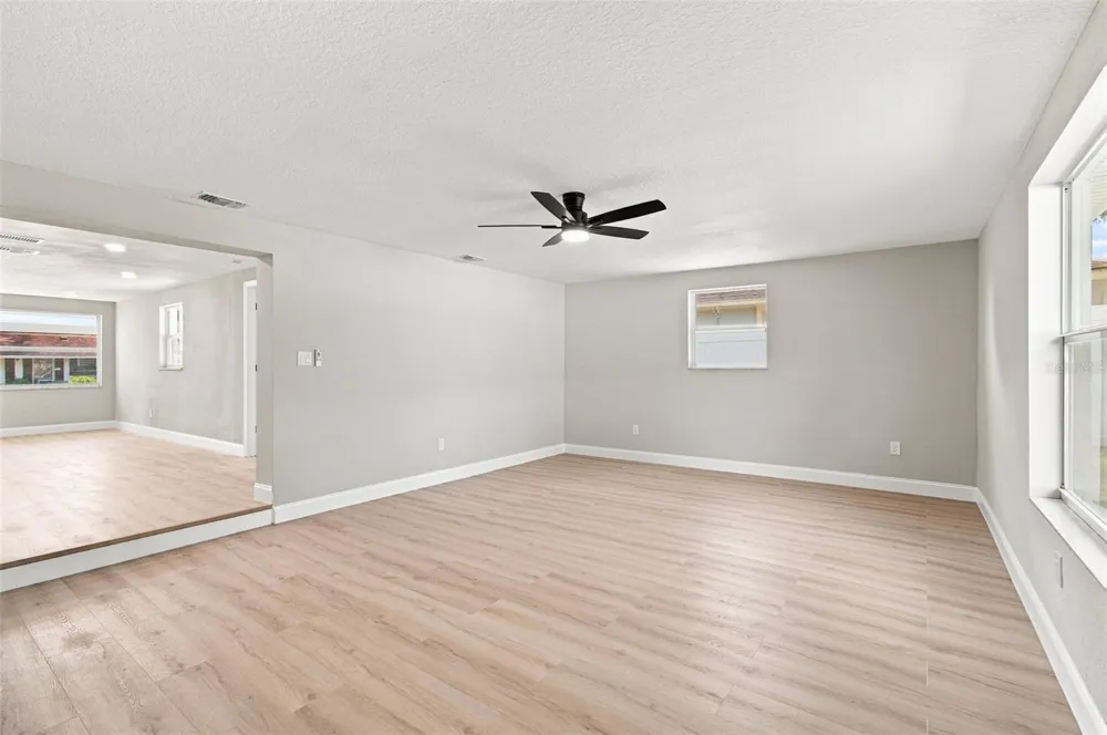 4606 ASHLAND DRIVE Tampa, FL 33610
