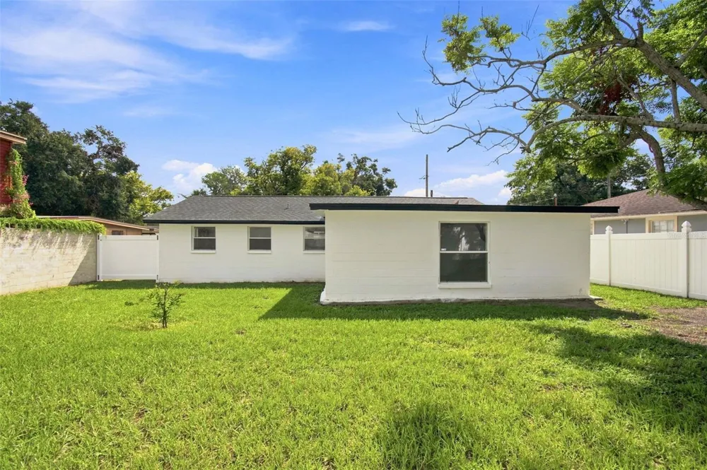 4606 ASHLAND DRIVE Tampa, FL 33610