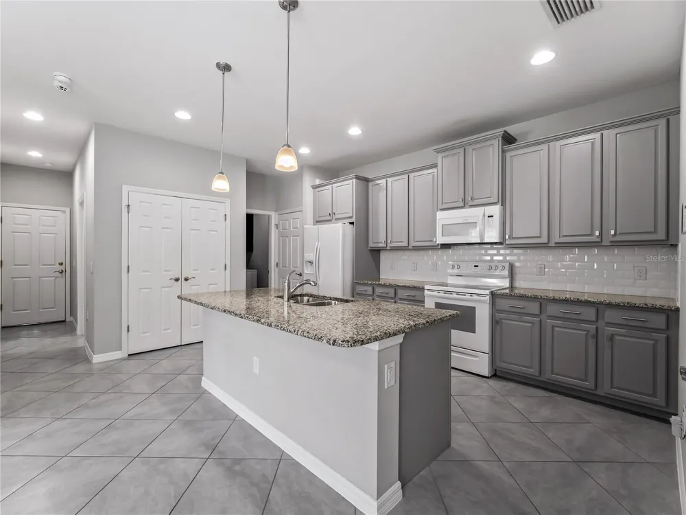 12099 FIREWHEEL PLACE Venice, FL 34293
