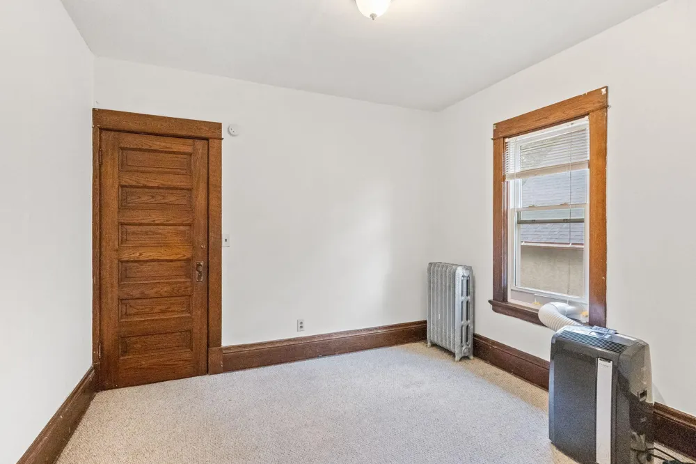 1075 Burr Street Saint Paul, MN 55130