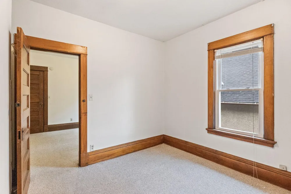 1075 Burr Street Saint Paul, MN 55130