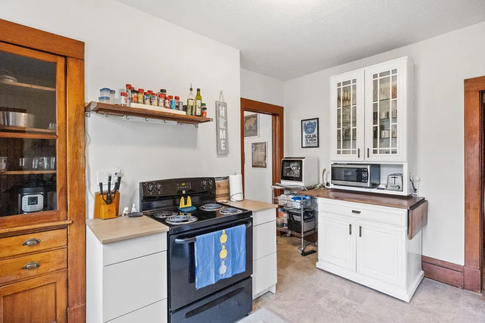 1075 Burr Street Saint Paul, MN 55130