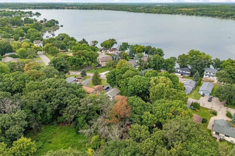 17411 Sunset Trail SW Prior Lake, MN 55372
