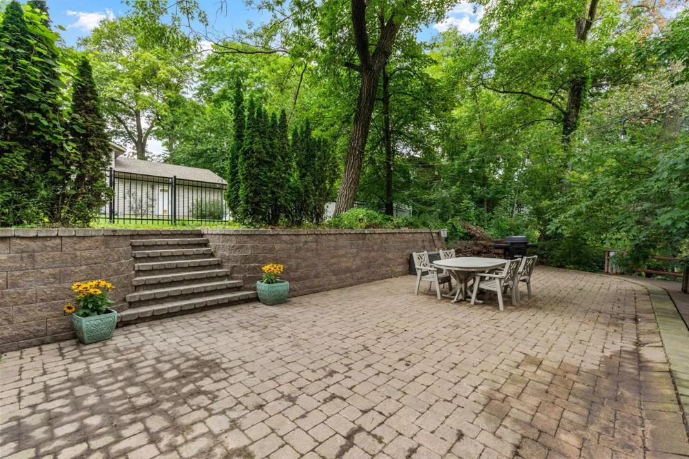 17411 Sunset Trail SW Prior Lake, MN 55372