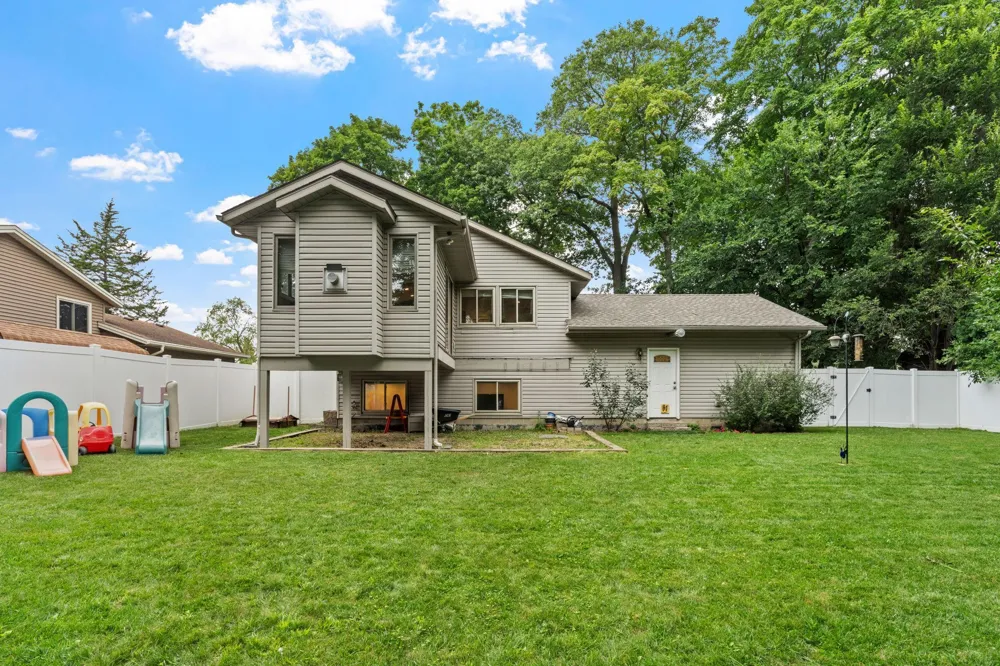 17411 Sunset Trail SW Prior Lake, MN 55372
