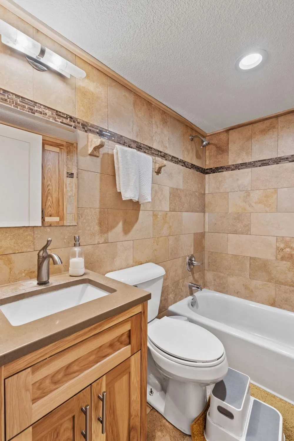17411 Sunset Trail SW Prior Lake, MN 55372