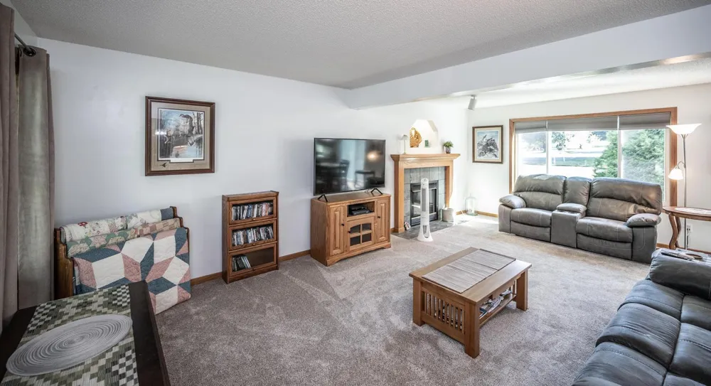 18474 Everest Path Farmington, MN 55024