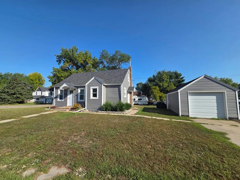 206 1st Street NE Lidgerwood, ND 58053