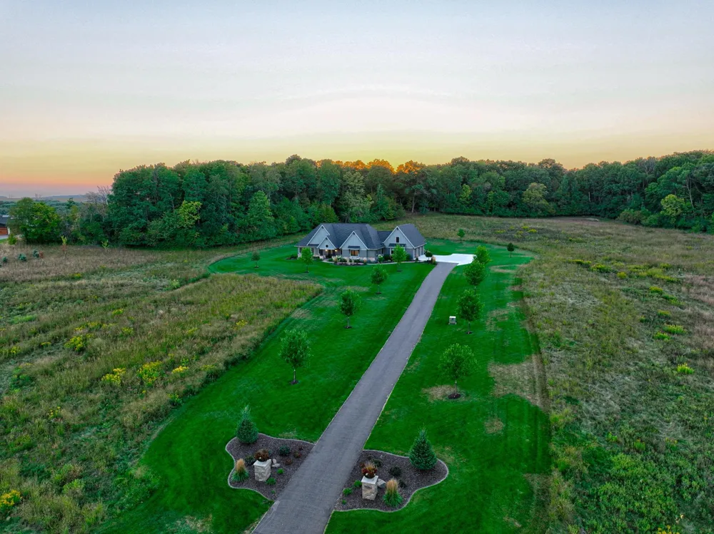 5580 Oakridge Trail S Afton, MN 55001