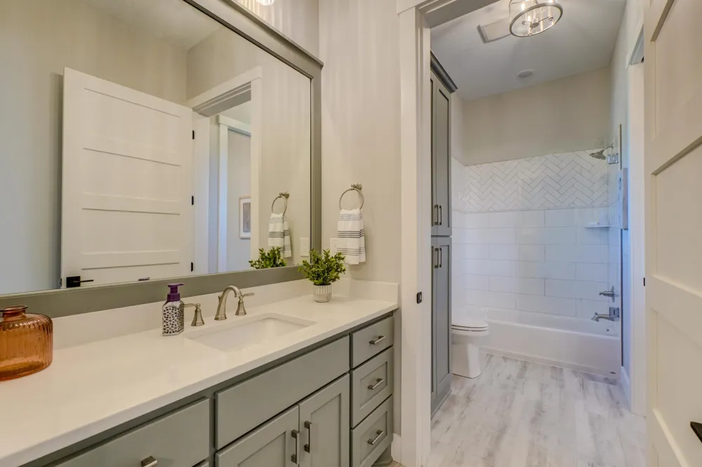 5580 Oakridge Trail S Afton, MN 55001