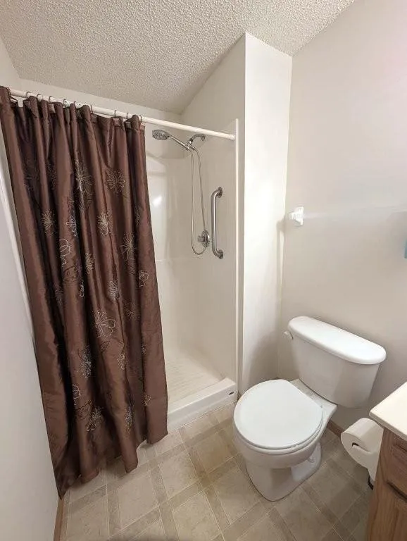 2231 Penn Place #213 North Saint Paul, MN 55109
