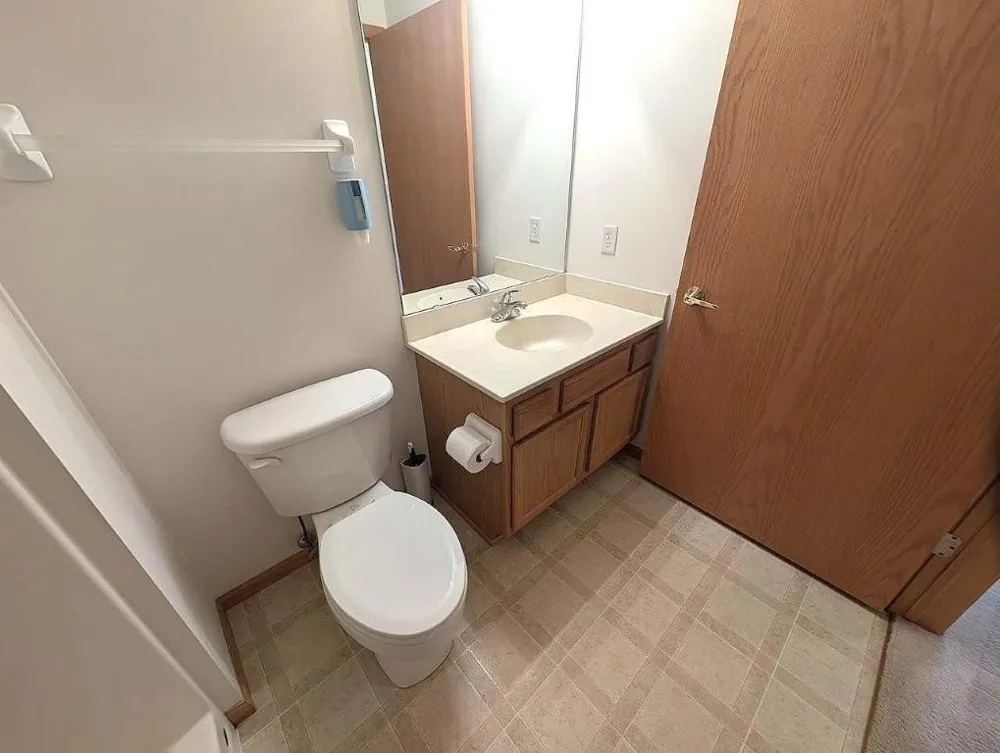 2231 Penn Place #213 North Saint Paul, MN 55109