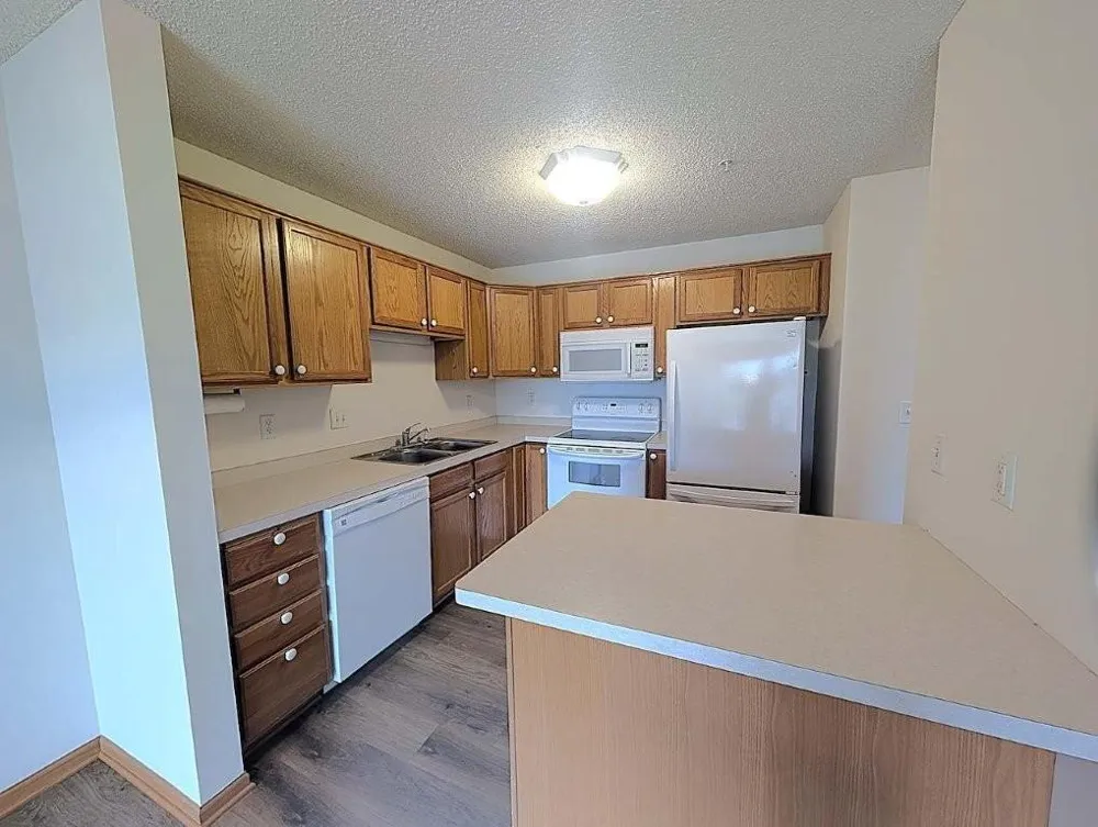 2231 Penn Place #213 North Saint Paul, MN 55109