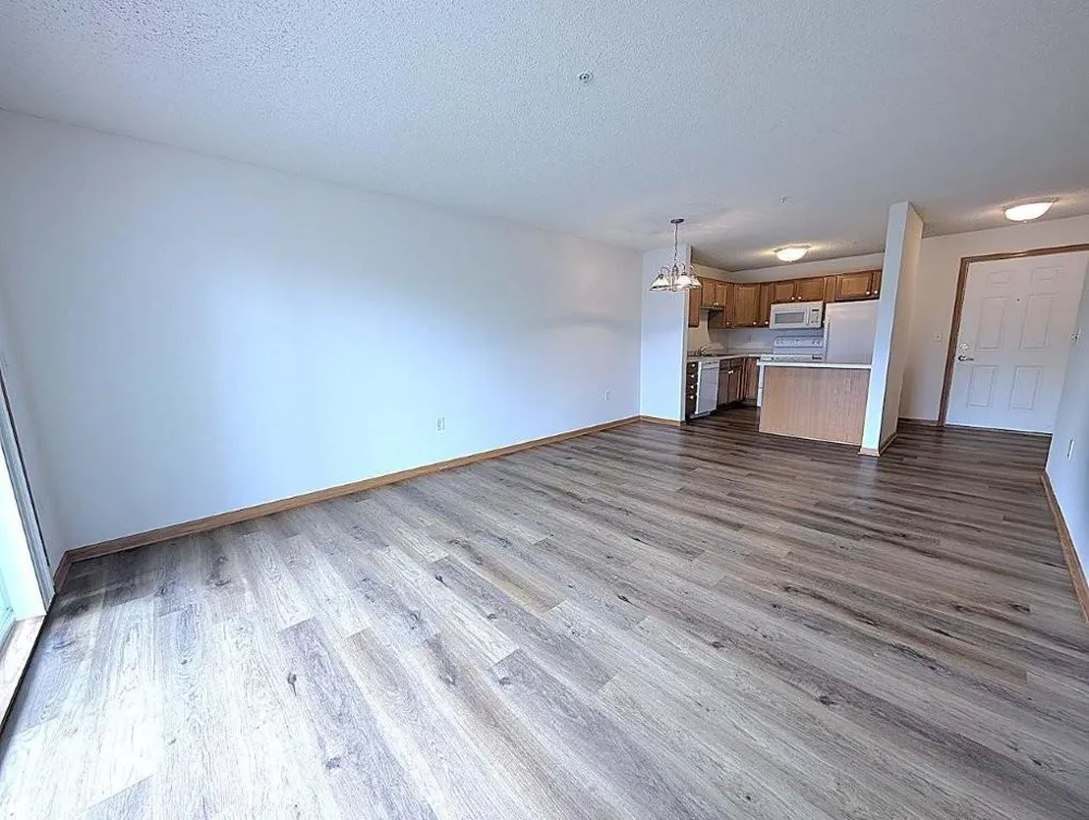 2231 Penn Place #213 North Saint Paul, MN 55109