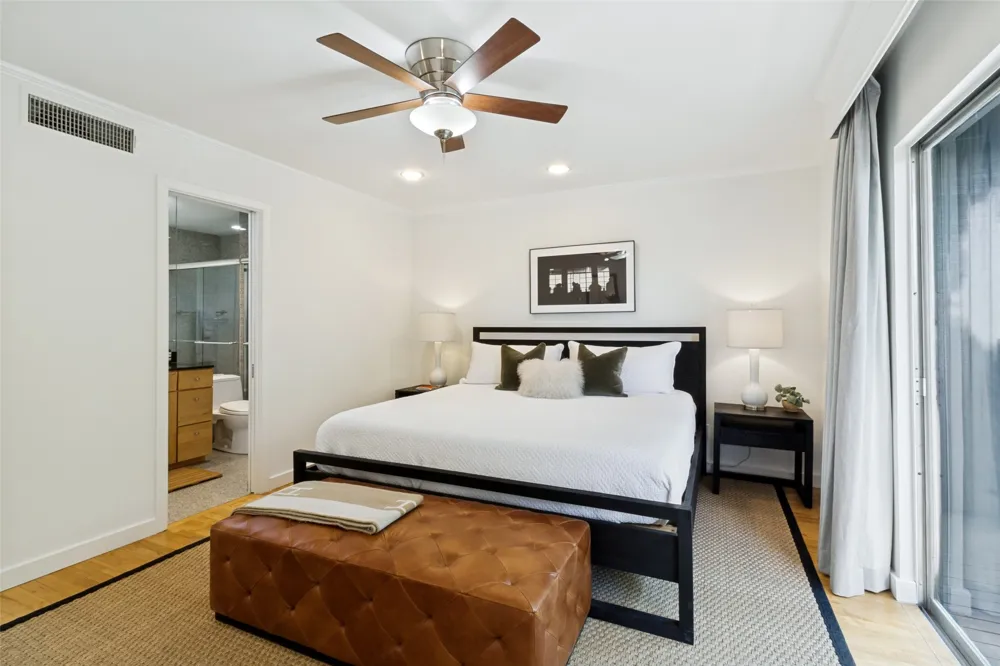4071 Buena Vista Street Dallas, TX 75204