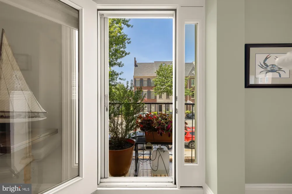 1115 PITT STREET #2B Alexandria, VA 22314