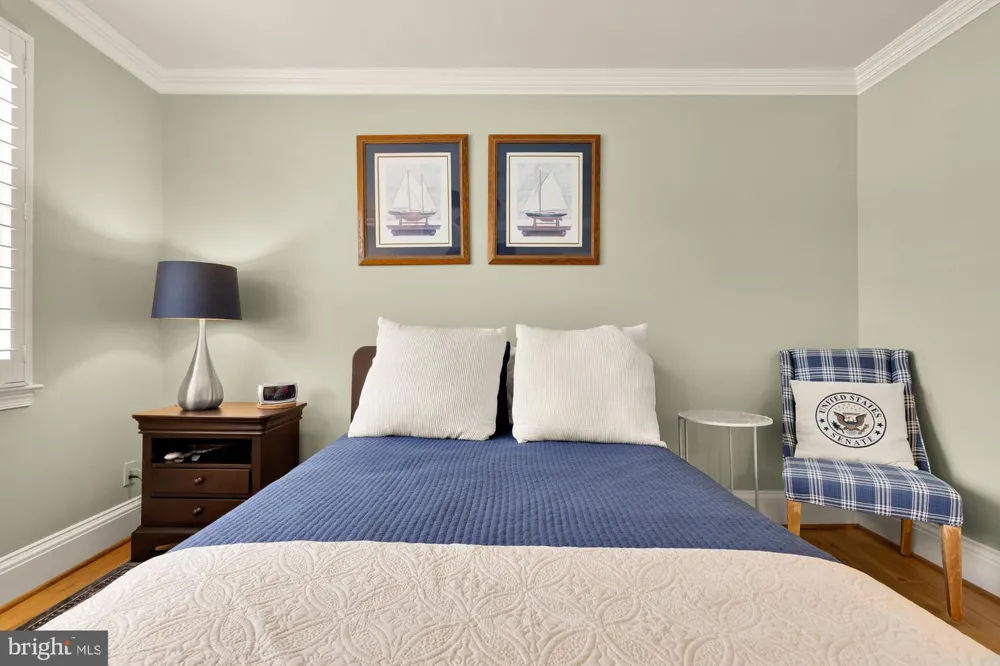 1115 PITT STREET #2B Alexandria, VA 22314