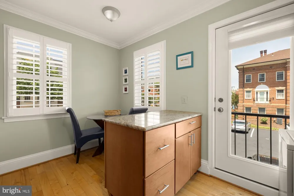 1115 PITT STREET #2B Alexandria, VA 22314