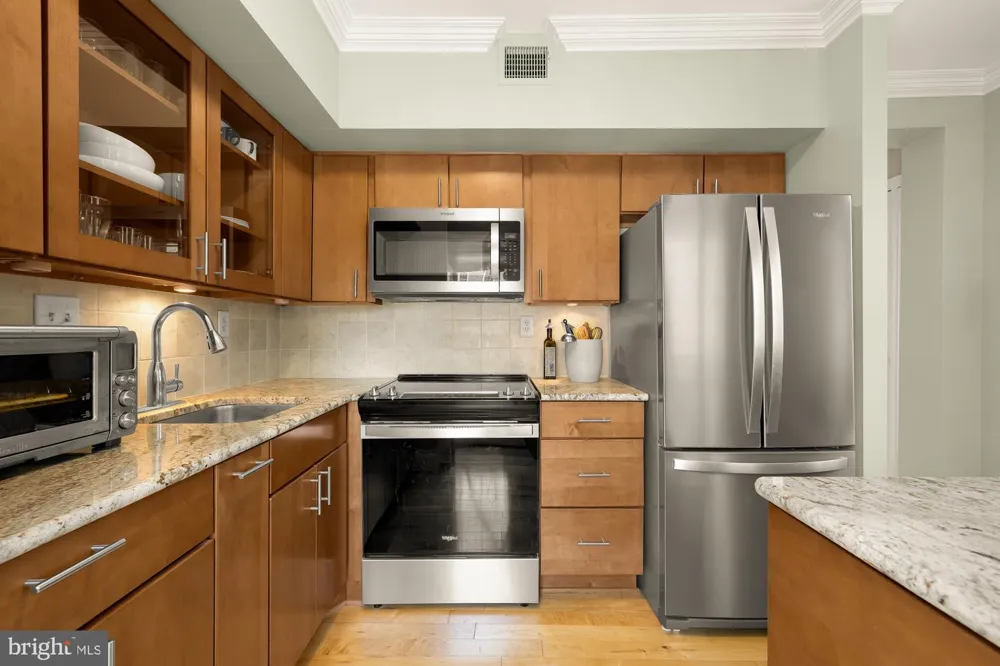 1115 PITT STREET #2B Alexandria, VA 22314