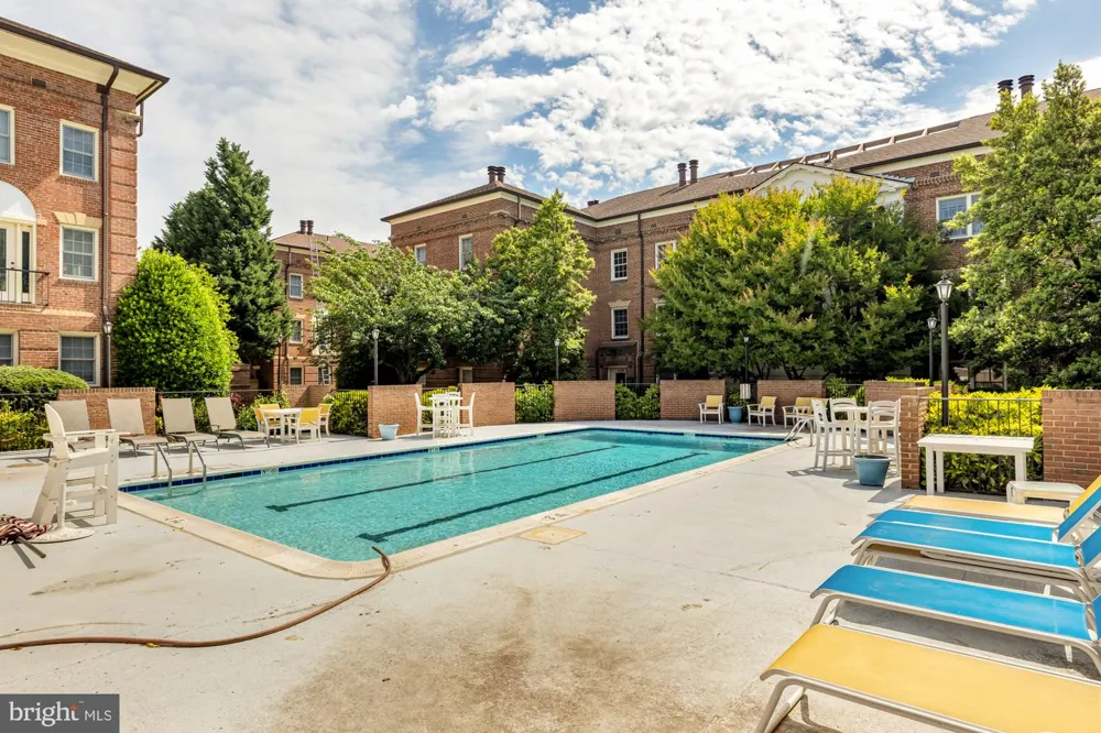 1115 PITT STREET #2B Alexandria, VA 22314