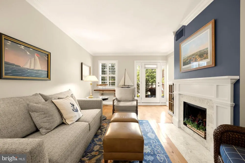 1115 PITT STREET #2B Alexandria, VA 22314