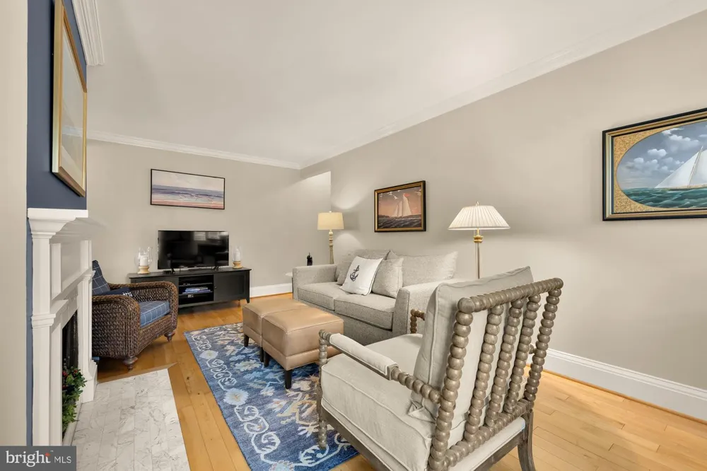 1115 PITT STREET #2B Alexandria, VA 22314