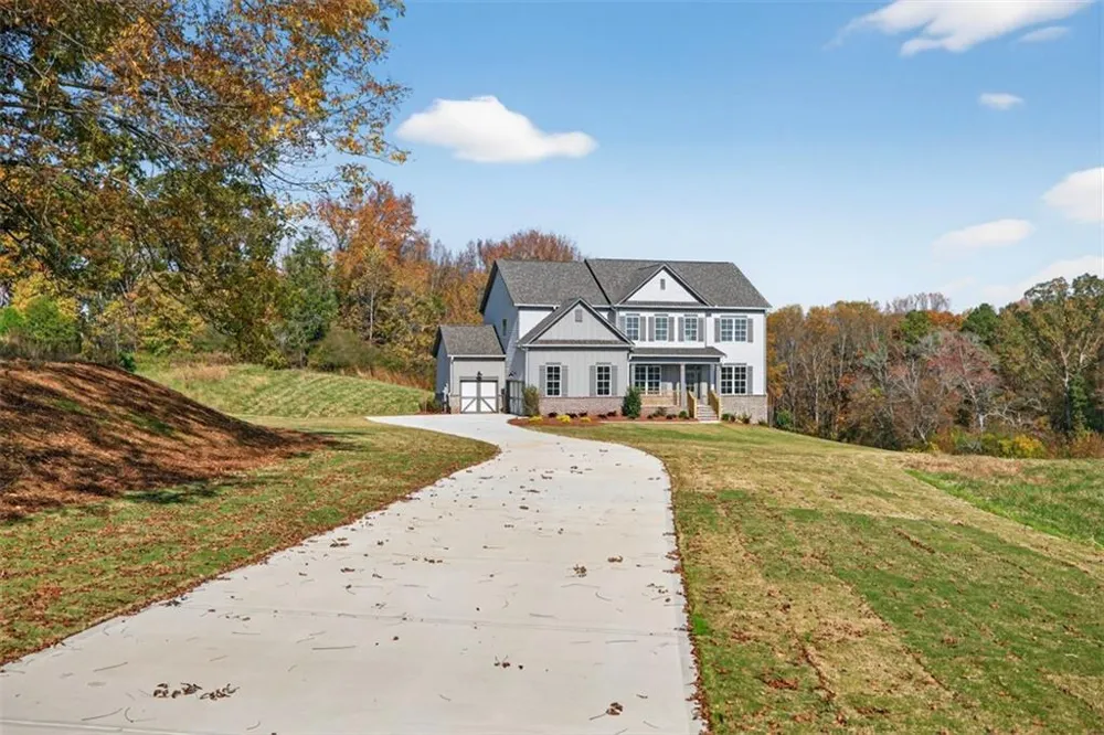 8845 jot em down Road Gainesville, GA 30506