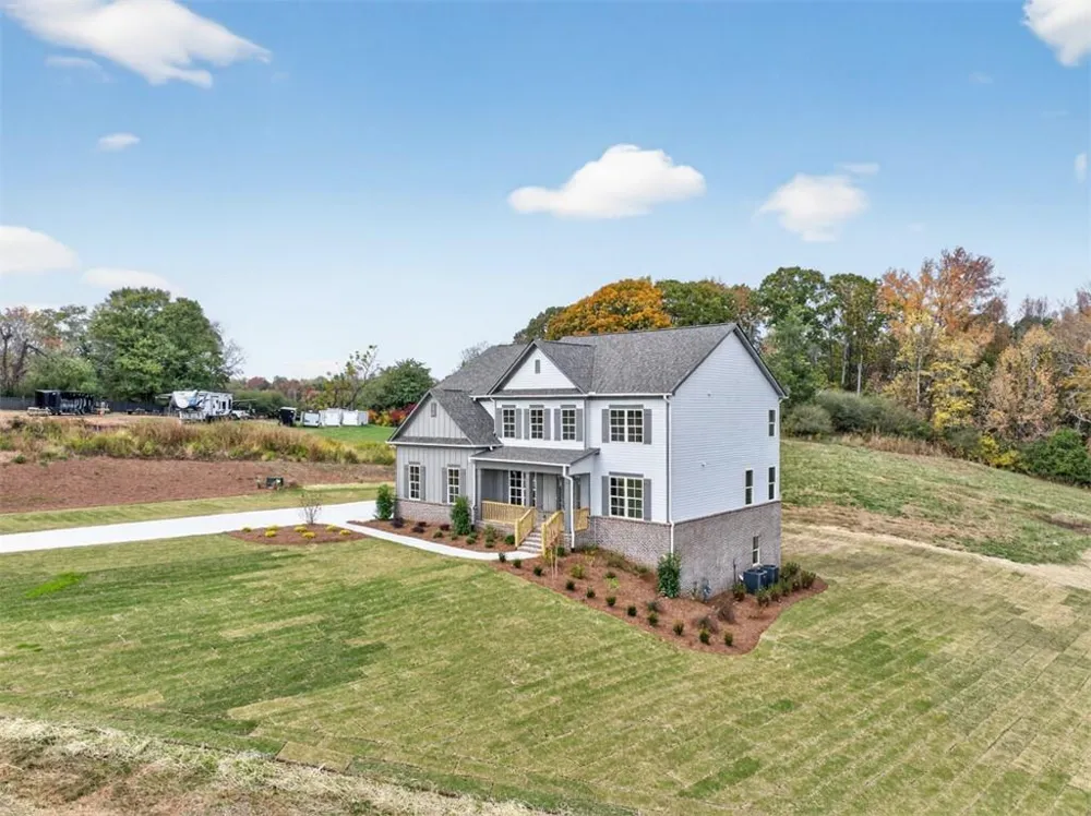 8845 jot em down Road Gainesville, GA 30506